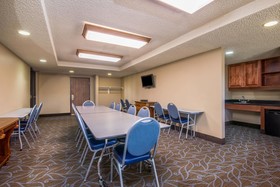 AmericInn by Wyndham Windsor Ft. Collins