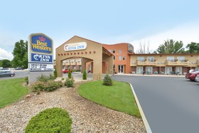 Best Western Kiva Inn