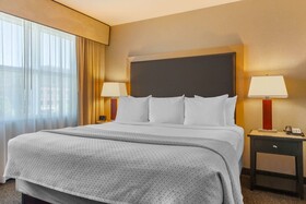 Cambria Suites Fort Collins