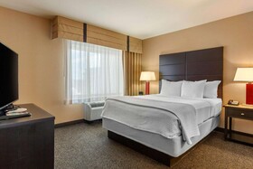 Cambria Suites Fort Collins