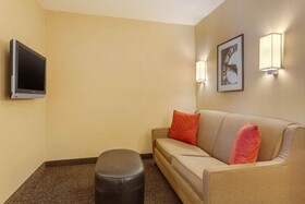 Cambria Suites Fort Collins