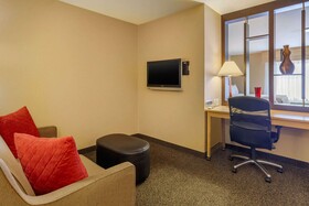 Cambria Suites Fort Collins