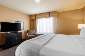 Cambria Suites Fort Collins