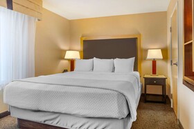 Cambria Suites Fort Collins