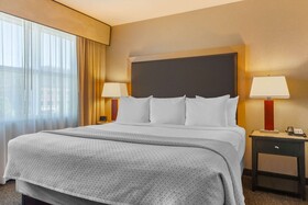 Cambria Suites Fort Collins