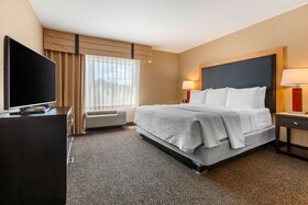 Cambria Suites Fort Collins