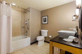 Cambria Suites Fort Collins