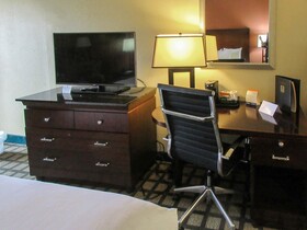 Clarion Inn