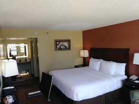 Clarion Inn