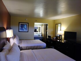Clarion Inn