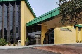 Clarion Inn