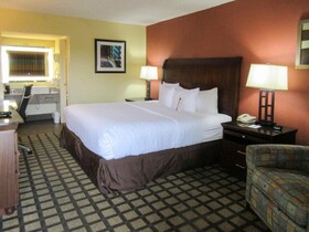 Clarion Inn