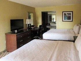 Clarion Inn
