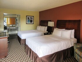Clarion Inn