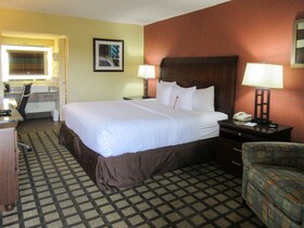 Clarion Inn