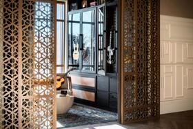The Elizabeth Hotel