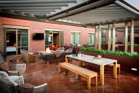 The Elizabeth Hotel