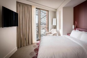 The Elizabeth Hotel