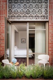 The Elizabeth Hotel
