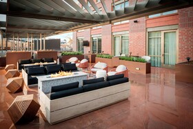 The Elizabeth Hotel