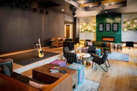 The Elizabeth Hotel