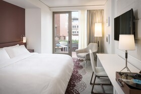 The Elizabeth Hotel