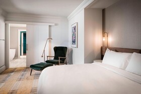 The Elizabeth Hotel