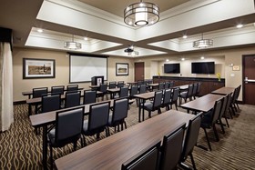 Best Western Plus Overland Inn