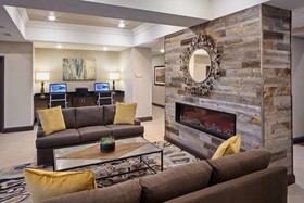 Best Western Plus Overland Inn