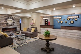 Best Western Plus Overland Inn