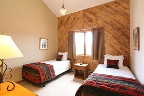 Indian Peaks Resort