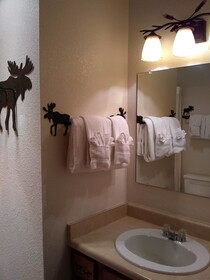 Indian Peaks Resort