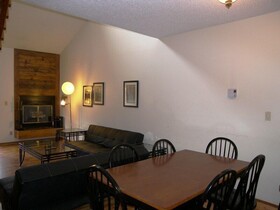 Foxpine Inn
