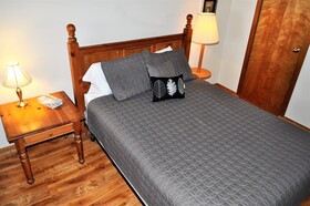 Foxpine Inn