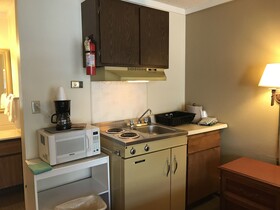 Snowshoe Motel