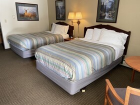 Snowshoe Motel