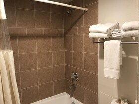 Snowshoe Motel