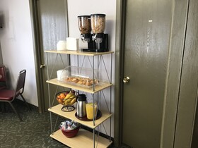 Snowshoe Motel