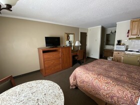 Snowshoe Motel