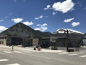 Snowshoe Motel