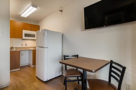 HomeTowne Studios Denver - Glendale/ Cherry Creek