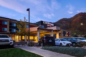 Courtyard Glenwood Springs