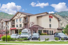 Comfort Inn & Suites Glenwood Springs On The River
