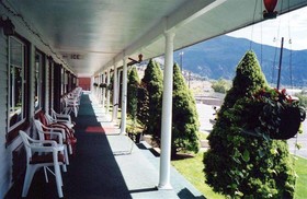 Hanging Lake Inn