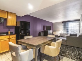 La Quinta Inn & Suites by Wyndham Glenwood