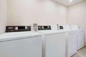 La Quinta Inn & Suites by Wyndham Glenwood