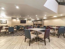 La Quinta Inn & Suites by Wyndham Glenwood
