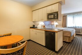 Quality Inn & Suites on the River