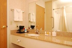 Quality Inn & Suites on the River