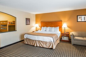 Quality Inn & Suites on the River